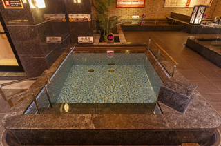 竜泉寺の湯草加店水風呂